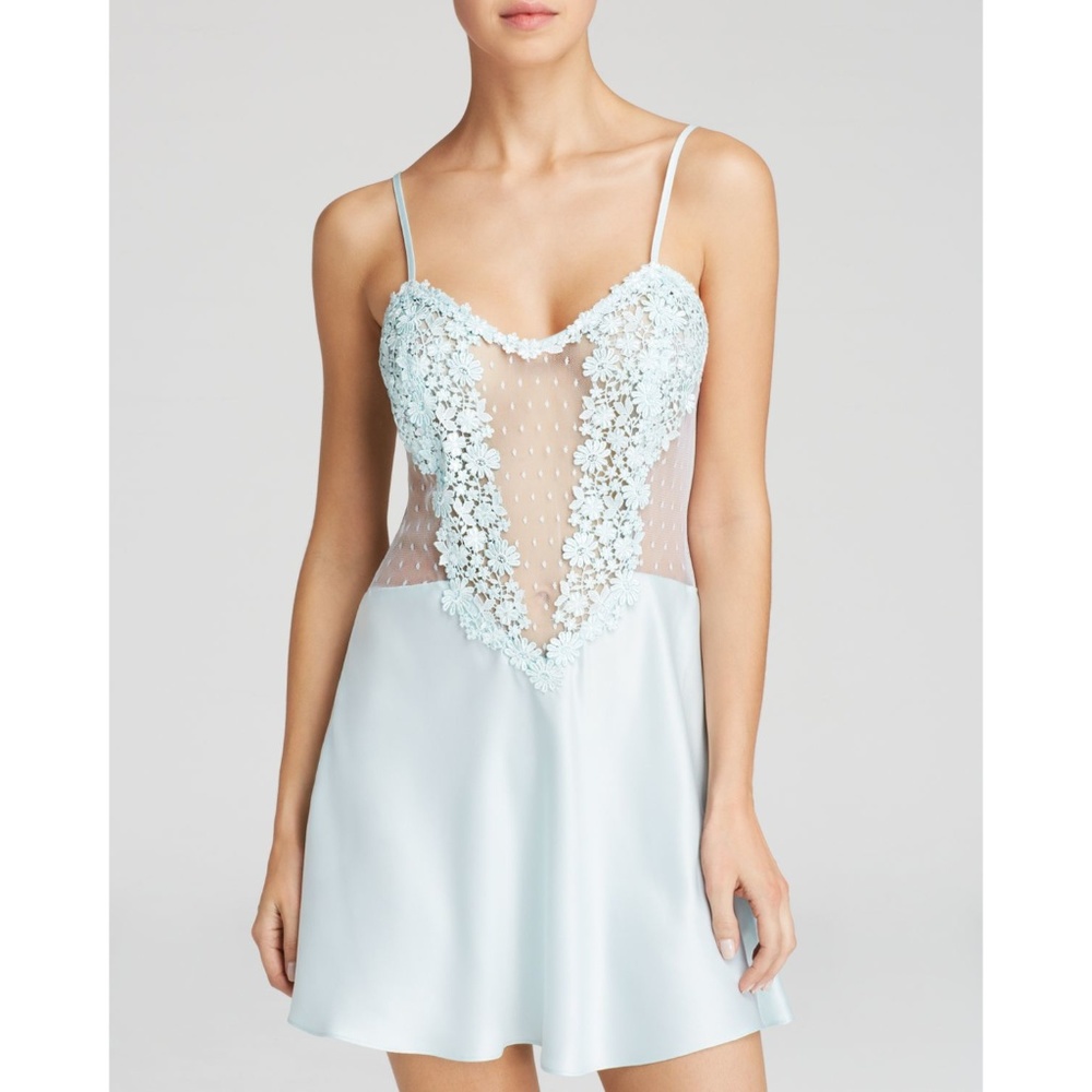 Flora Nikrooz Showstopper Chemise Light Blue Small